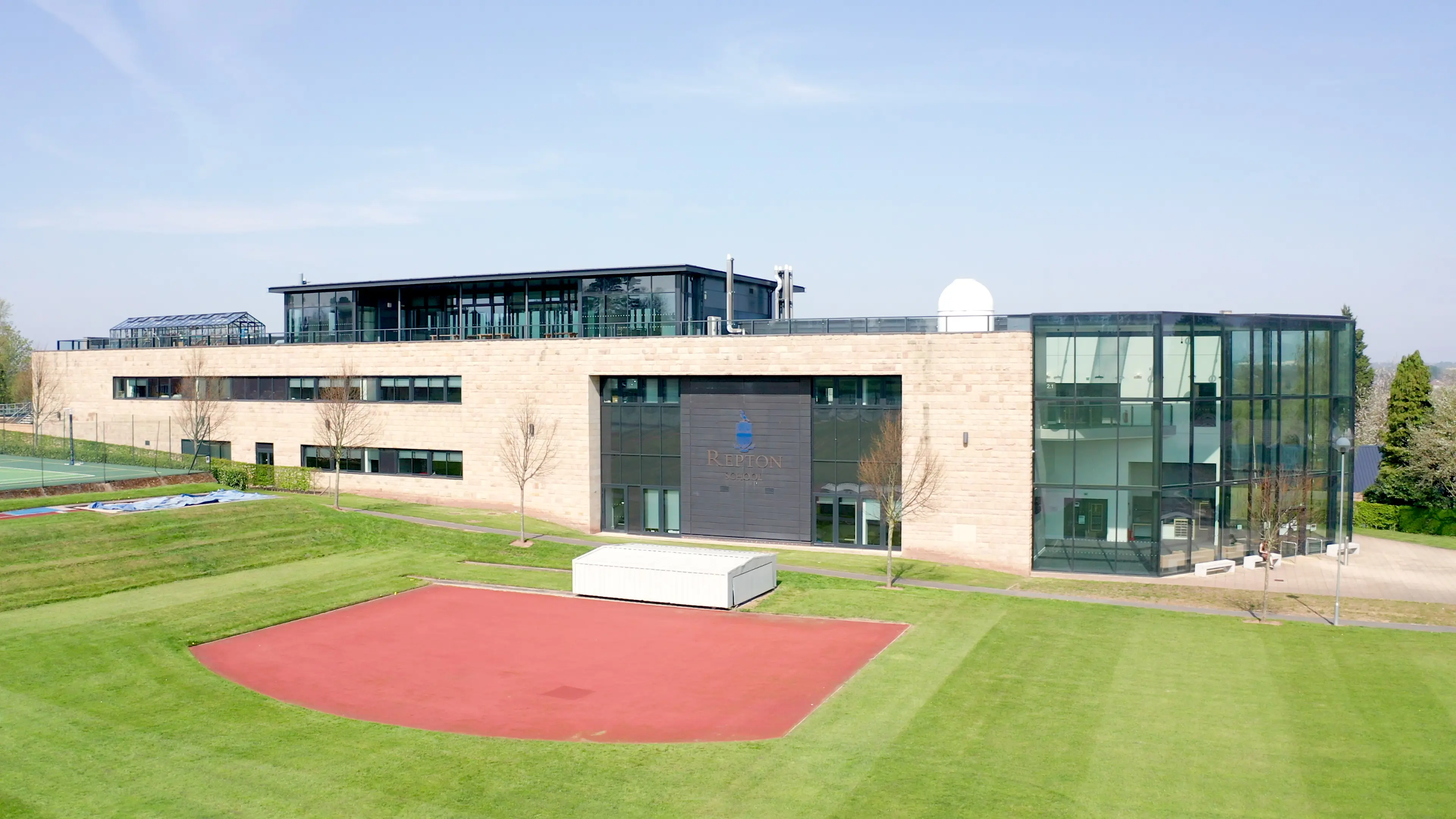 Dr Jenny Lunt Inspires Pupils with Lecture on Nature Connectedness and Wellbeing