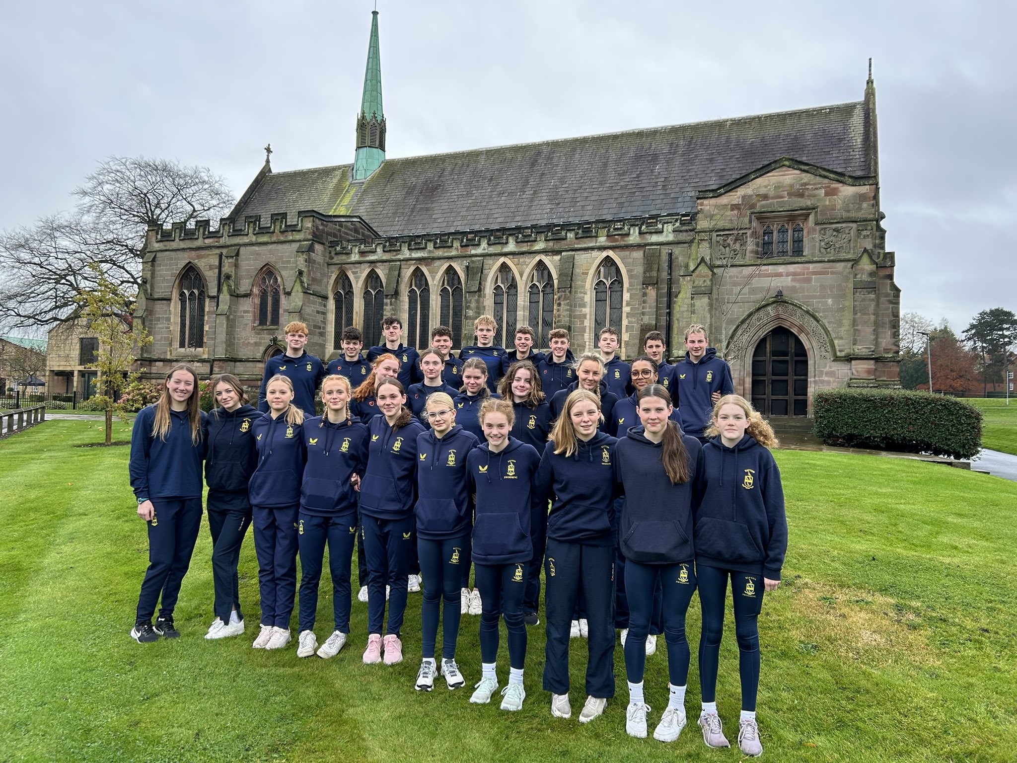 Repton Swimming breaks records at the 65th ESSA National Teams Championship